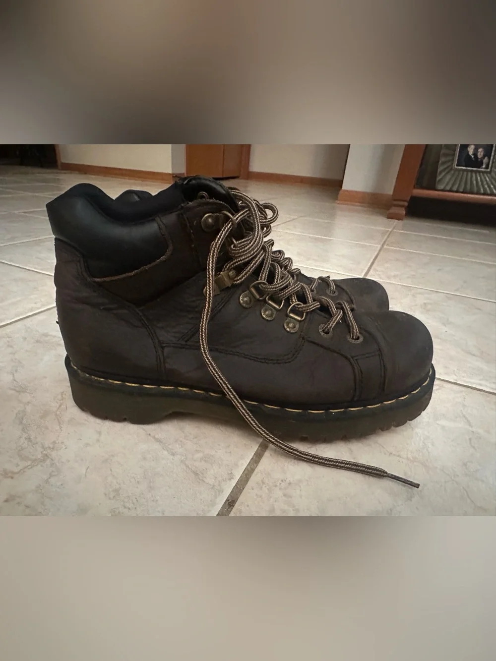 Vintage/Y2K Dr. Martens 11302 Hiking Boots – Men’s Size 10 US